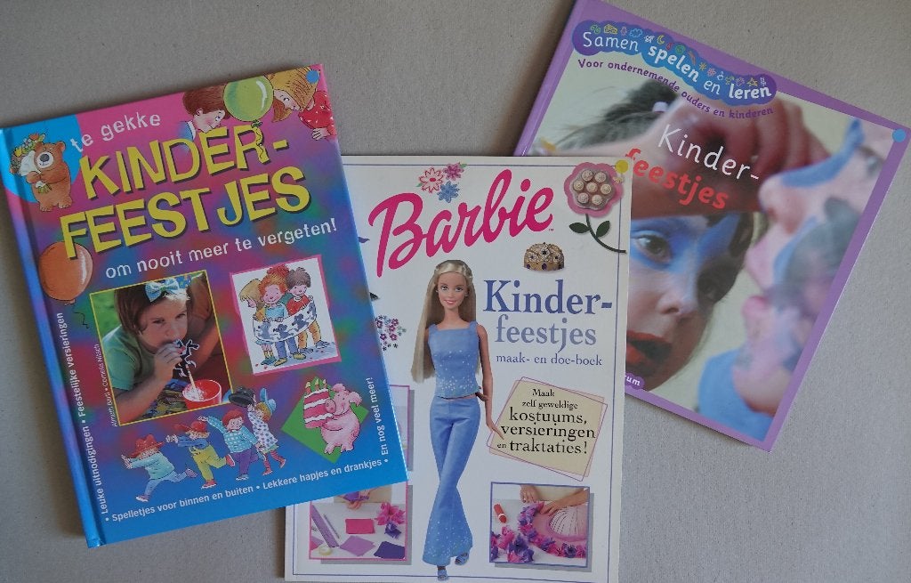 4x KINDERFEESTJES: o.a. Barbie, themafeest, recepten, spel, Hobby en Vrije tijd, Feestartikelen, Nieuw, Overige typen, Verjaardag