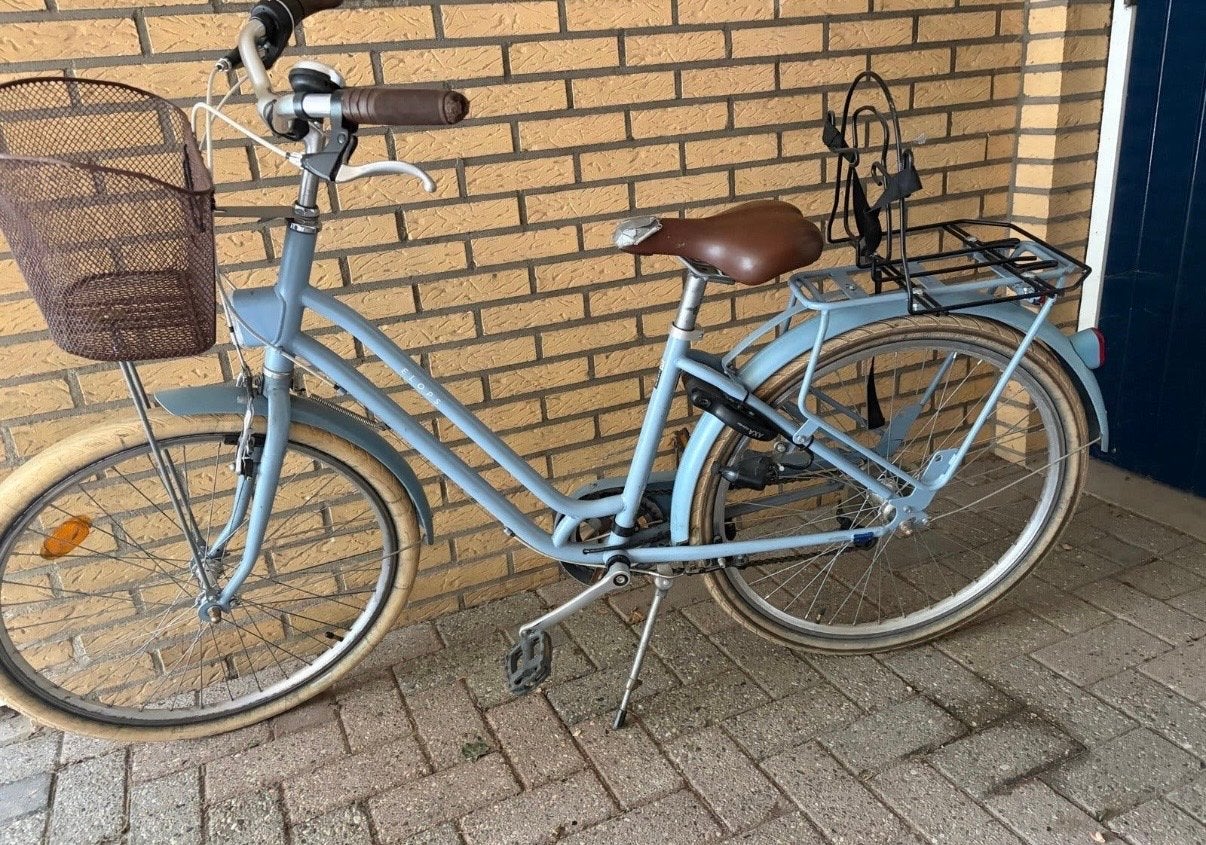 Elops Meidenfiets 26 inch met voormand - Lichtblauw, Ophalen of Verzenden, Gebruikt, 26 inch of meer