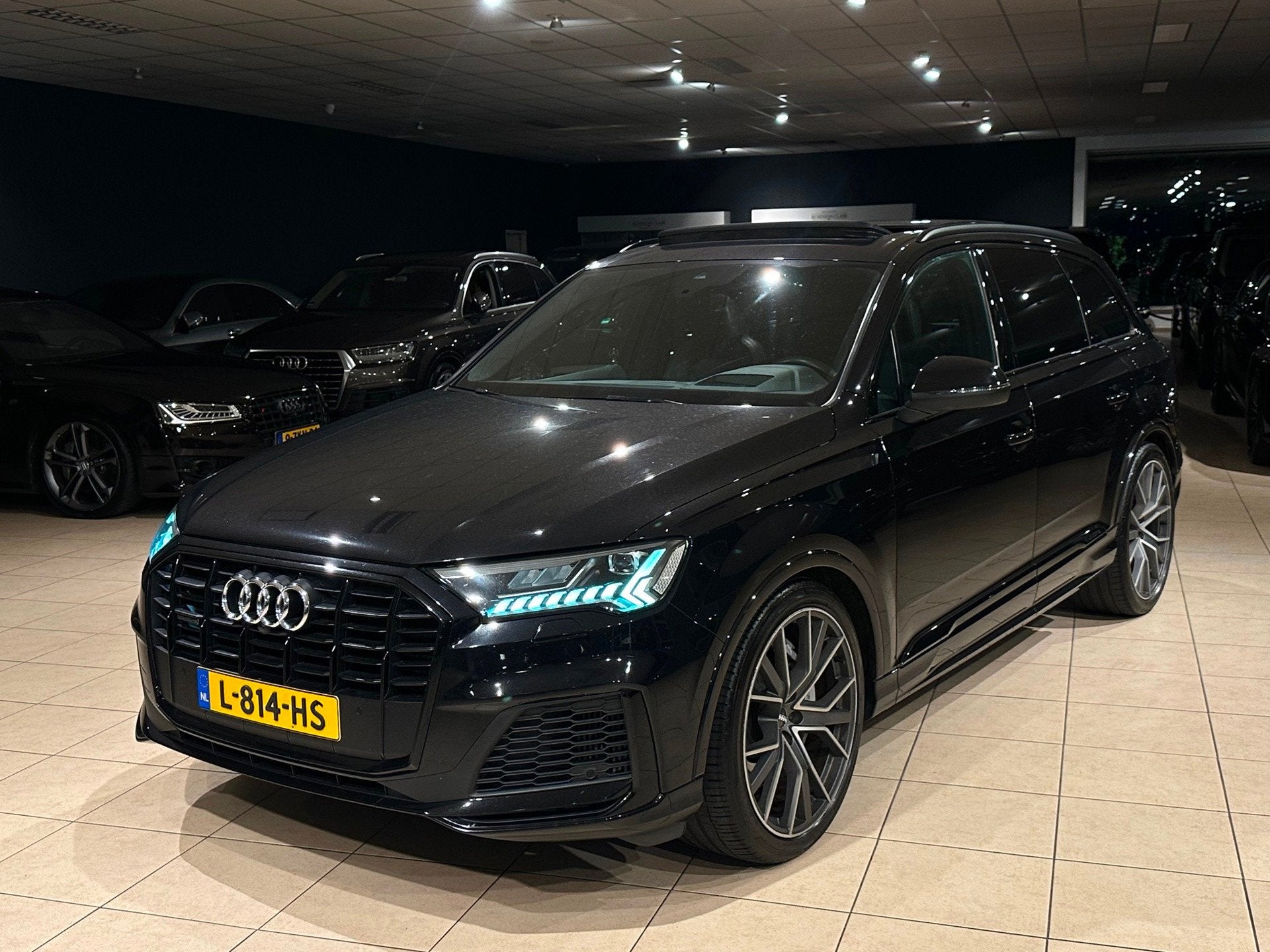 Audi Q7 55 TFSI e Quattro COMPETITION|ORIG-NL|TREKHAAK|PANO, Automaat, Dealer onderhouden, Gebruikt, 2995 cc