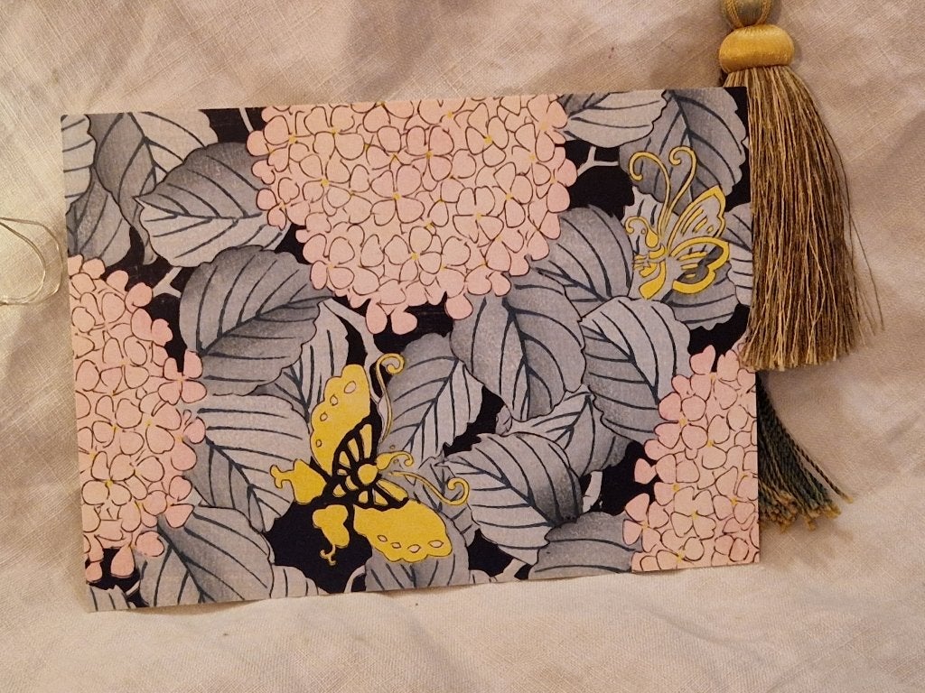 Ansichtkaart. "Hortensia en vlinder"., Verzenden, Nieuw, Papier/karton