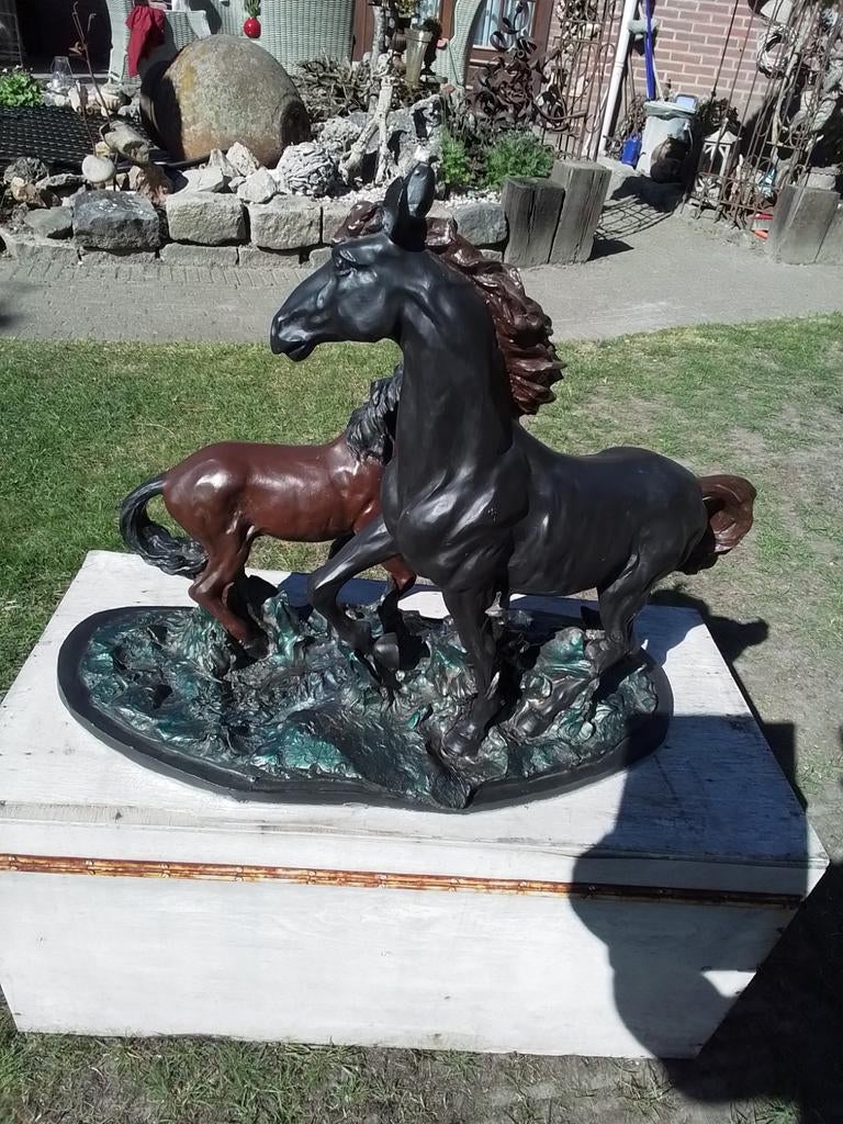 215060)  Mooi groot beeld  paard met veulen  60x48cm, Ophalen of Verzenden, Zo goed als nieuw, Dier