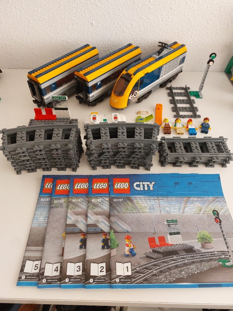 LEGO Train 60197 Passenger Train, Compleet, Lego, Ophalen of Verzenden, Complete set