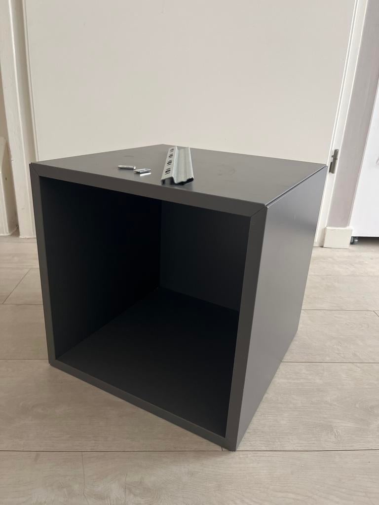 Ikea Eket kast grijs met ophangrail, Ophalen, Gebruikt