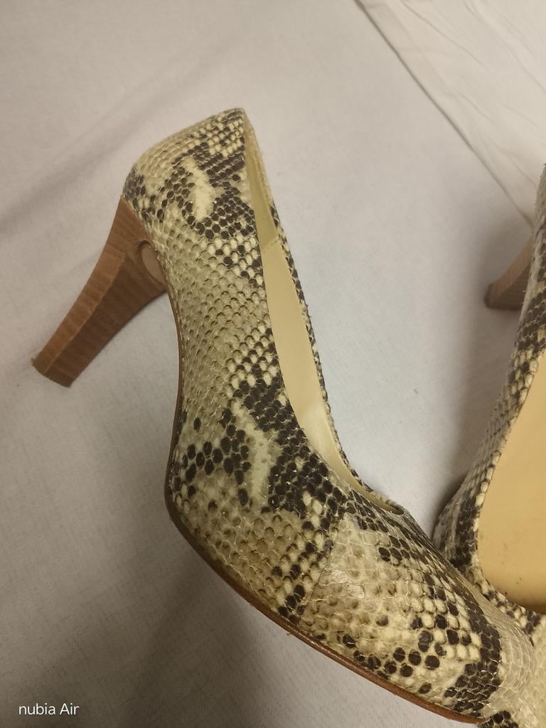 Pumps, Ophalen of Verzenden, Zo goed als nieuw