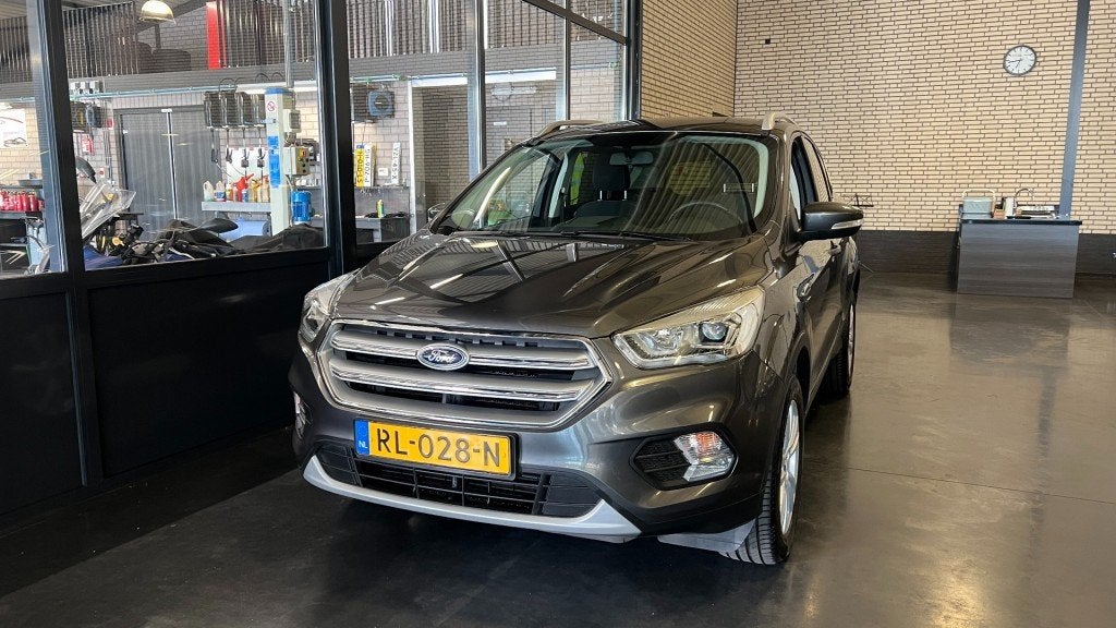 Ford KUGA 1.5 ECOB. TREND ULTIMATE 1e Eigenaar, 4 cilinders, Met garantie (alle), Bedrijf, Handgeschakeld