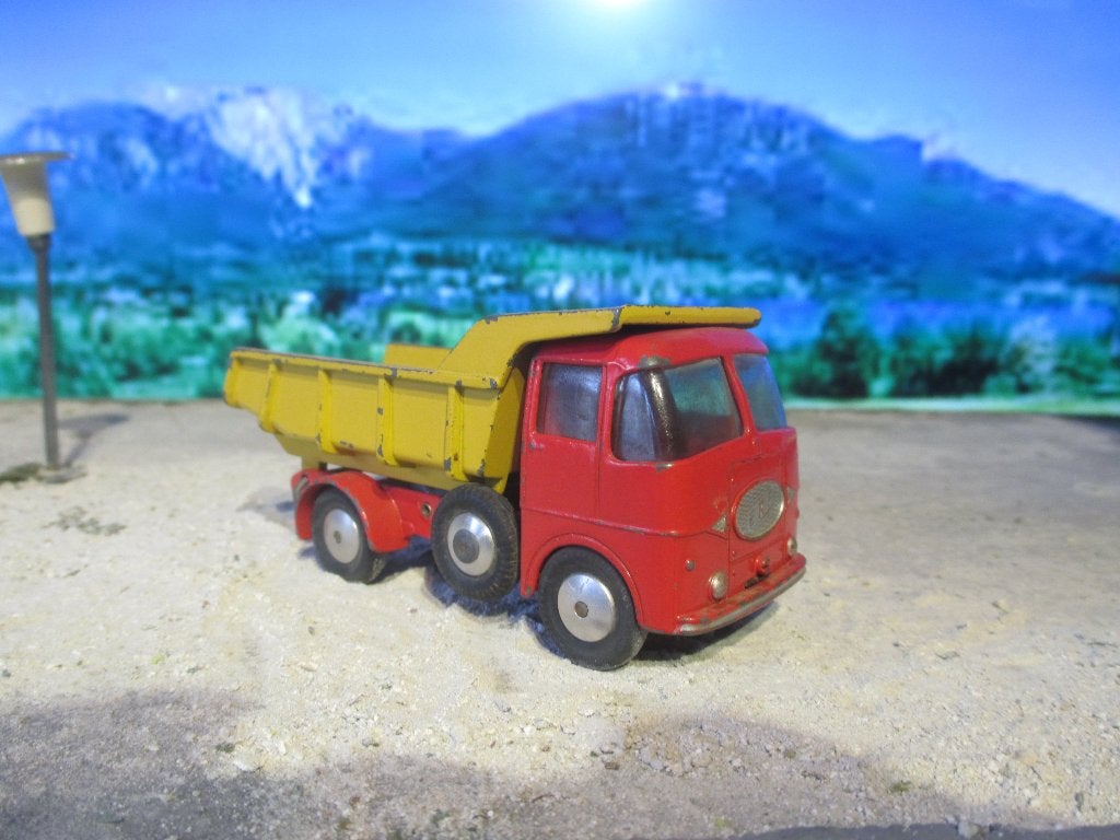 1/50 E.R.F. Model 64G - Corgi Toys 458 zeer licht bespeeld, Hobby en Vrije tijd, Modelauto's | 1:50, Ophalen of Verzenden, Gebruikt