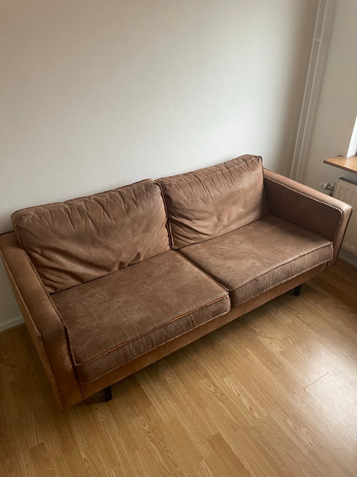 Comfortabele tweepersoonsbank in bruin leerlook, Ophalen, Gebruikt, 150 tot 200 cm, Tweepersoons