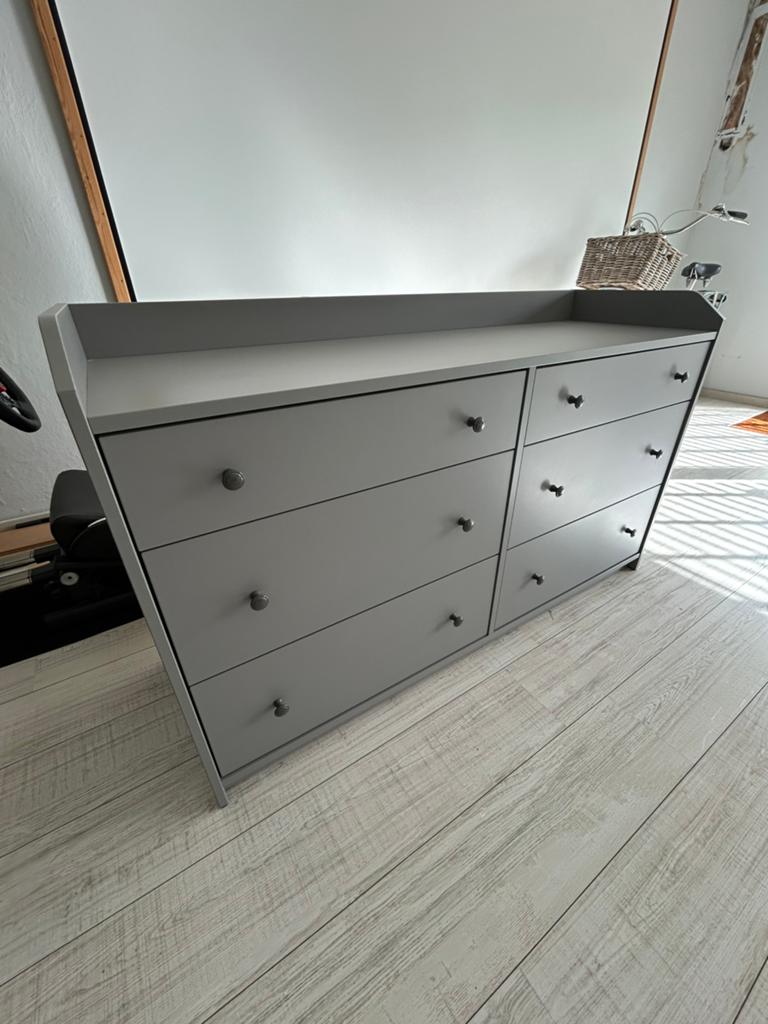 Ikea Hauga (slaapkamer) dressoir ladekast, Huis en Inrichting, Kasten | Ladekasten, 5 laden of meer, Ophalen of Verzenden, Zo goed als nieuw