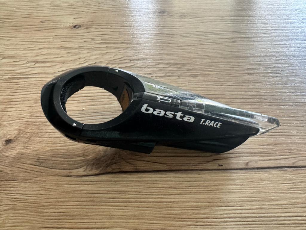 Basta T.race achterlicht voor zadelpen - Helder & Batterij, Ophalen of Verzenden, Gebruikt, Batterij, Achterlicht