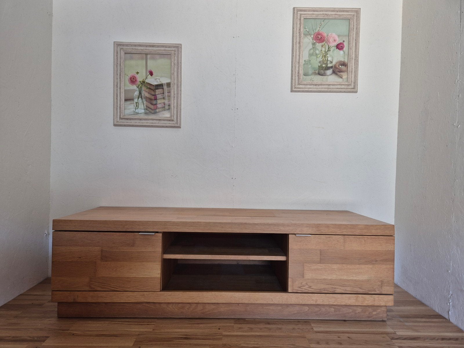 Eiken tv meubel met opbergvakken, Gebruikt, 150 tot 200 cm, Ophalen of Verzenden, Minder dan 100 cm