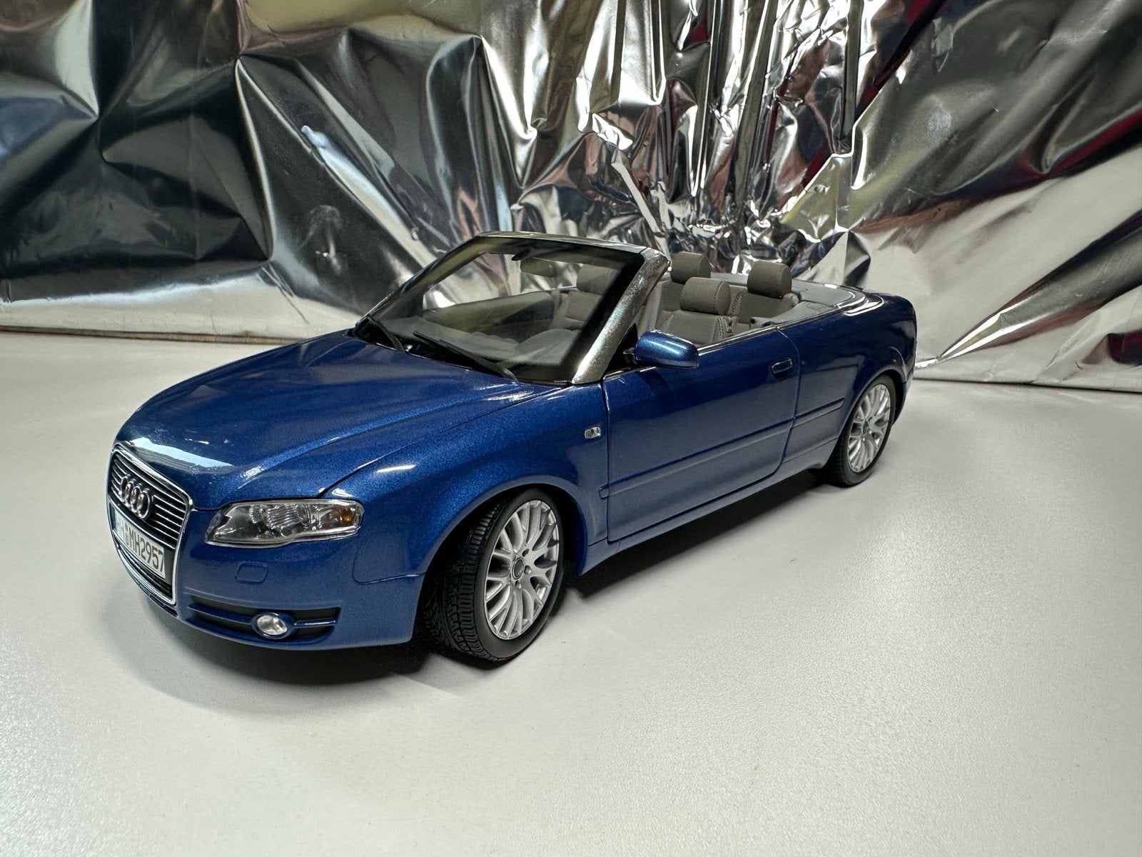 Audi A4 B7 Cabriolet (blauw). Norev, Overige merken, Auto, 1:32 tot 1:50, Ophalen of Verzenden