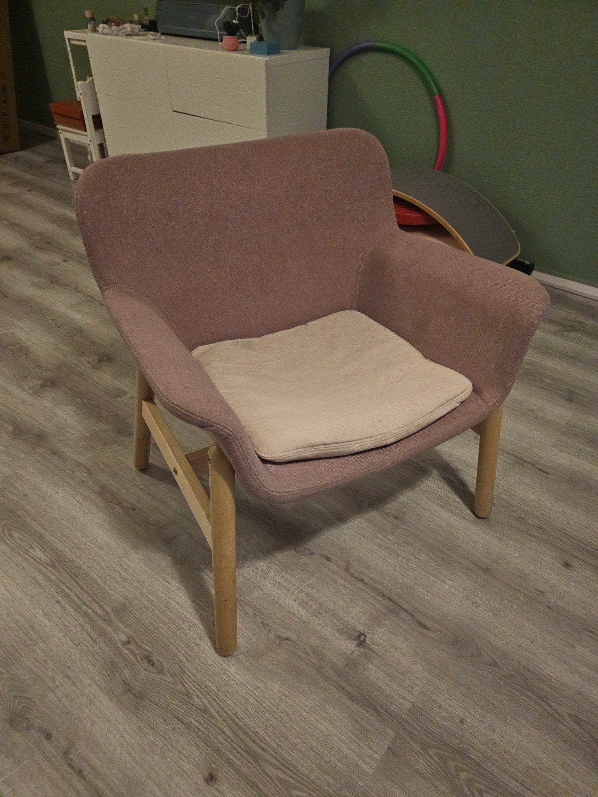 IKEA VEDBO fauteuil, paars/roze, Huis en Inrichting, Gebruikt, Overige kleuren, Ophalen of Verzenden, Stof
