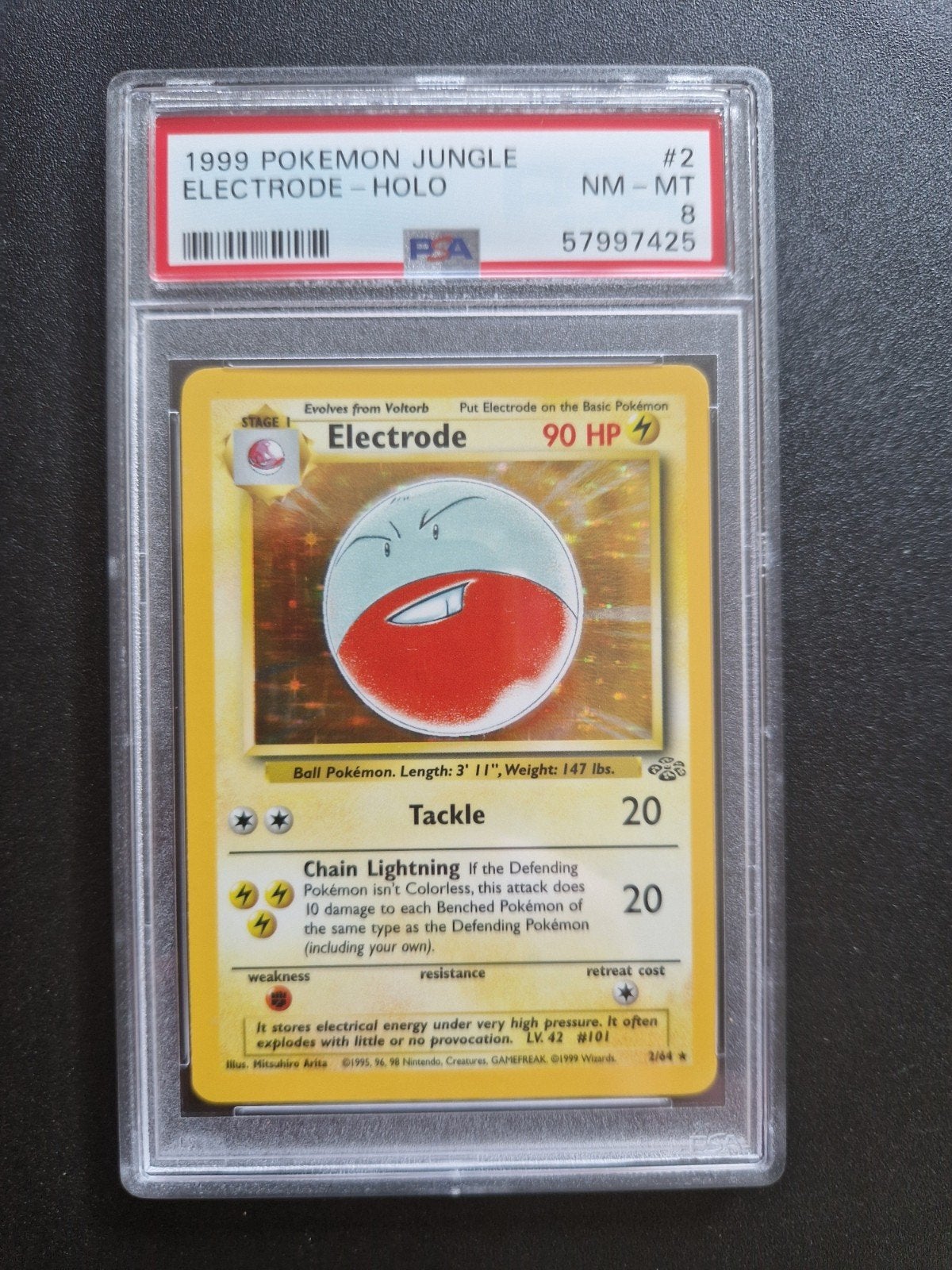 Pokemon Electrode PSA 8 Jungle, Ophalen of Verzenden, Zo goed als nieuw, Losse kaart
