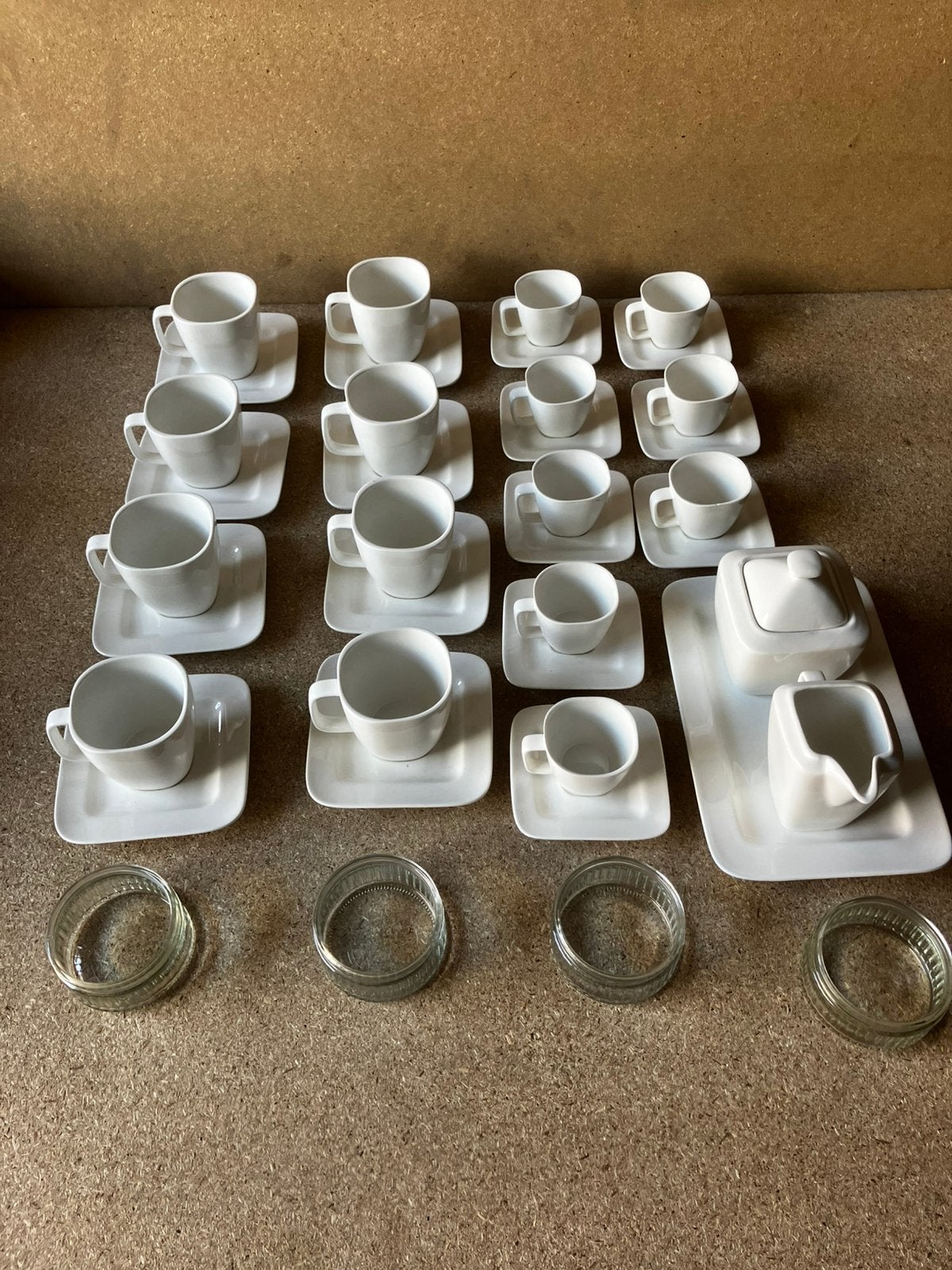 Servies/ kop en schotel set, Ophalen, Steen, Gebruikt, Overige merken