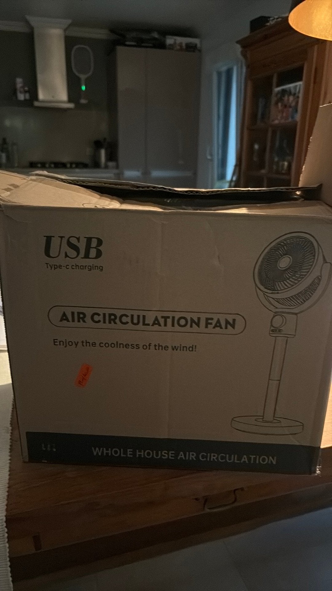 Ventilator op standaard usb type c charching, Ophalen of Verzenden, Nieuw, Statiefventilator