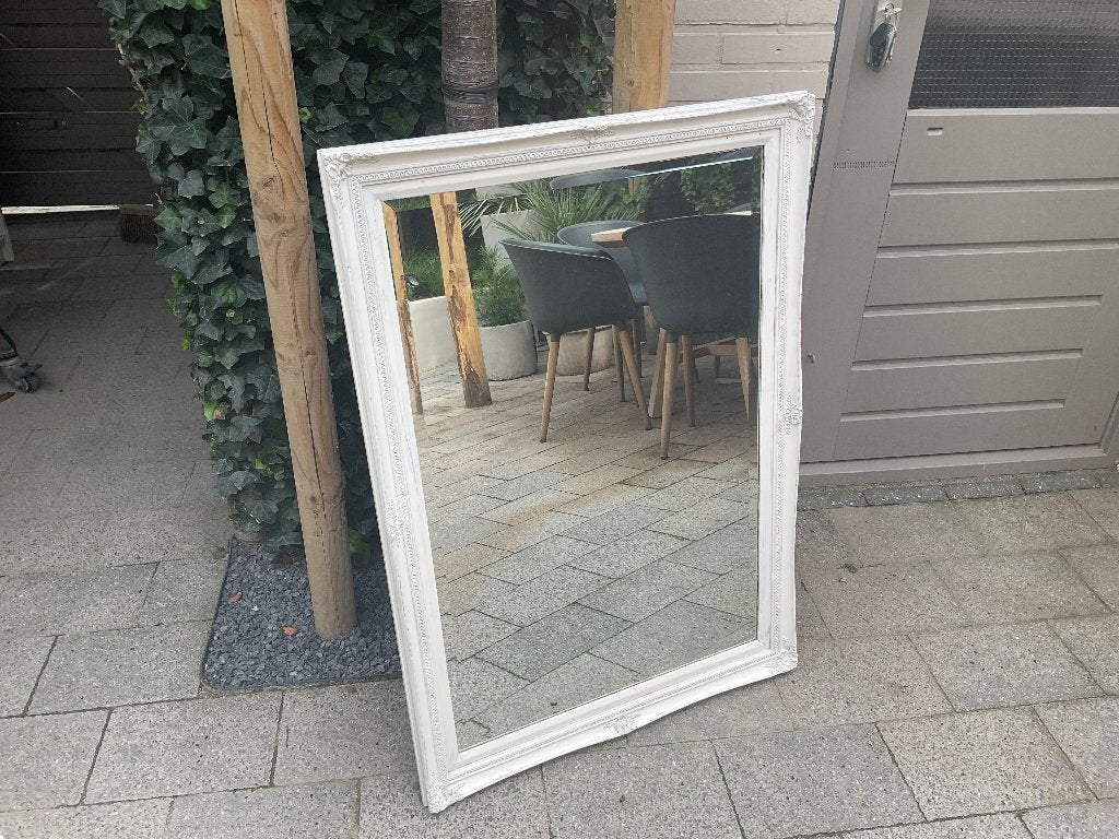 Brocante spiegel wit met geslepen glas, Minder dan 50 cm, Gebruikt, 100 tot 150 cm, Ophalen of Verzenden