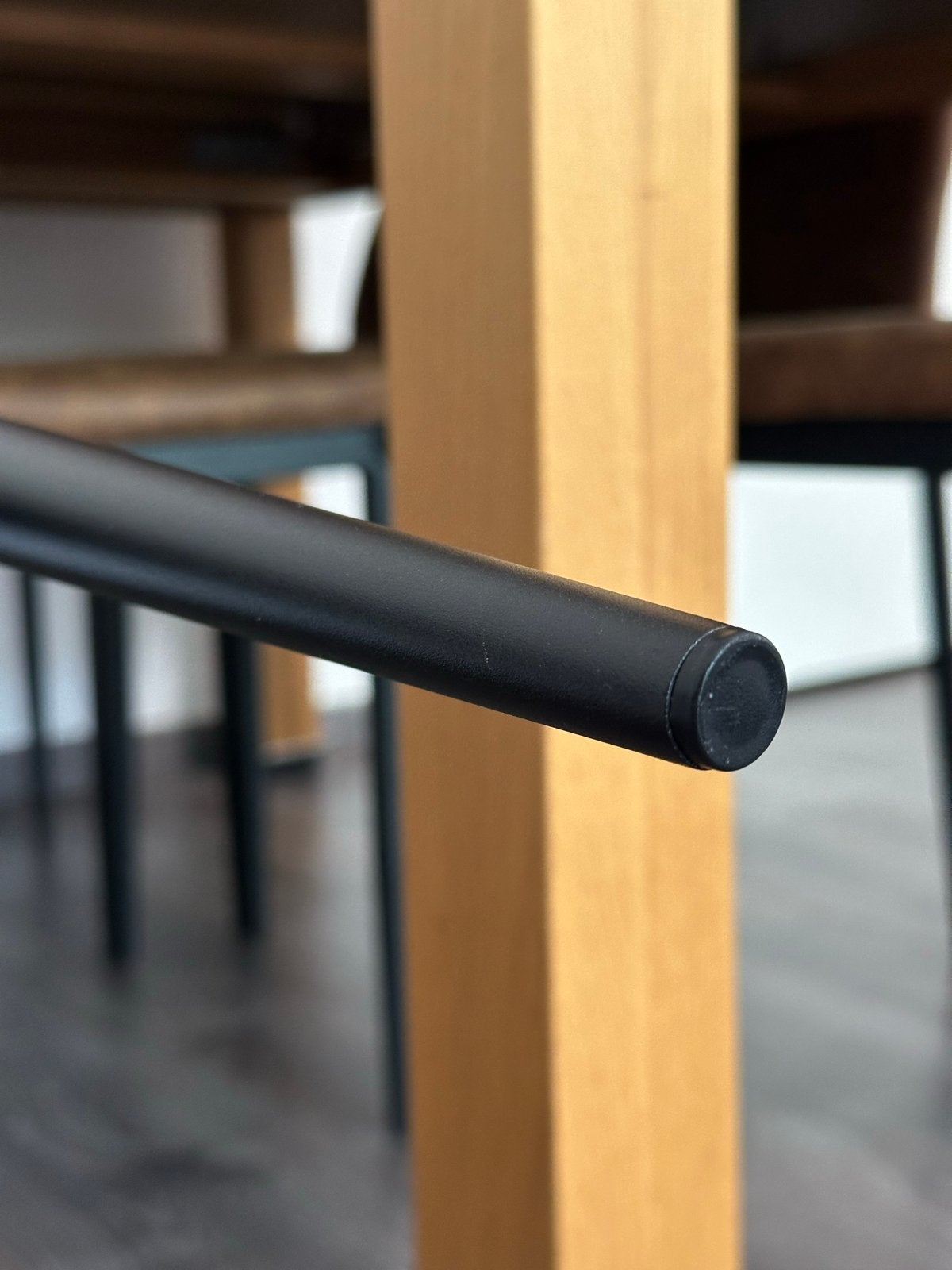 Set van 6 ongebruikte eetkamerstoelen - Bruin stof en metaal, Bruin, Nieuw, Ophalen of Verzenden, Metaal