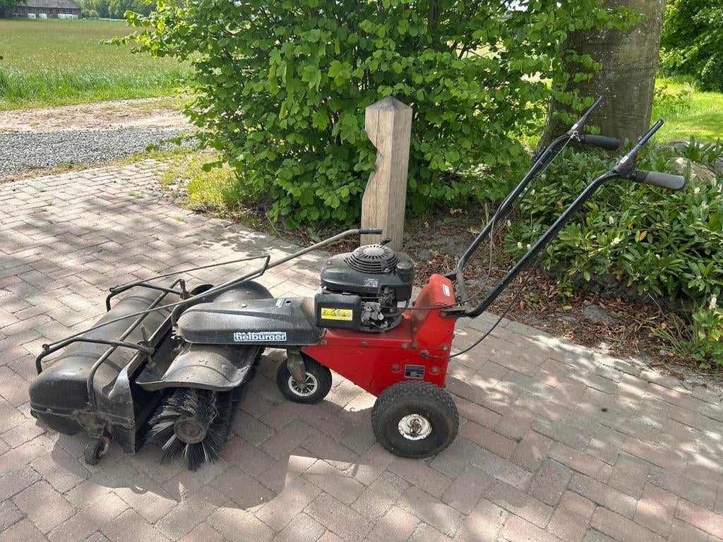 Tielbürger veegmachine met benzinemotor, Ophalen, Gebruikt
