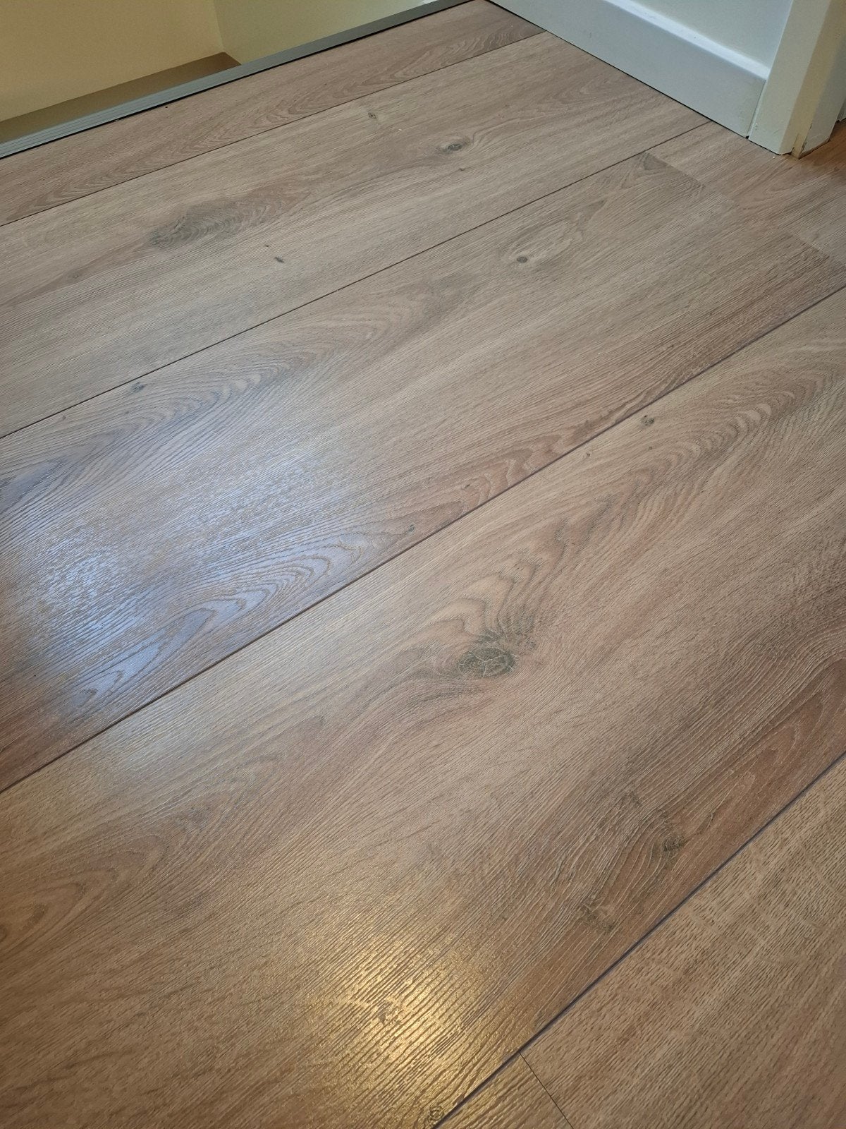 Restpartij laminaat Signature Nat. Geoliede Eik 2.69 m2, Ophalen, Bruin, Nieuw, Minder dan 5 m²