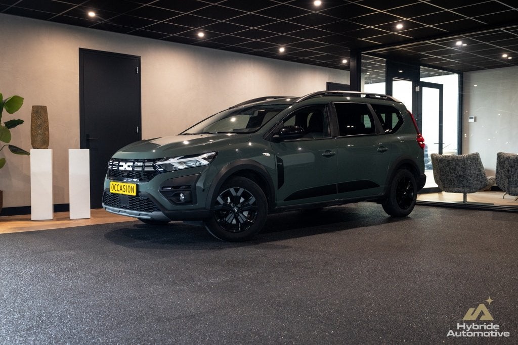 Dacia Jogger 1.0 TCe Extreme 7p. | Camera | Trekhaak | CarPl, Auto's, Stof, Gebruikt, Zwart, 7 stoelen