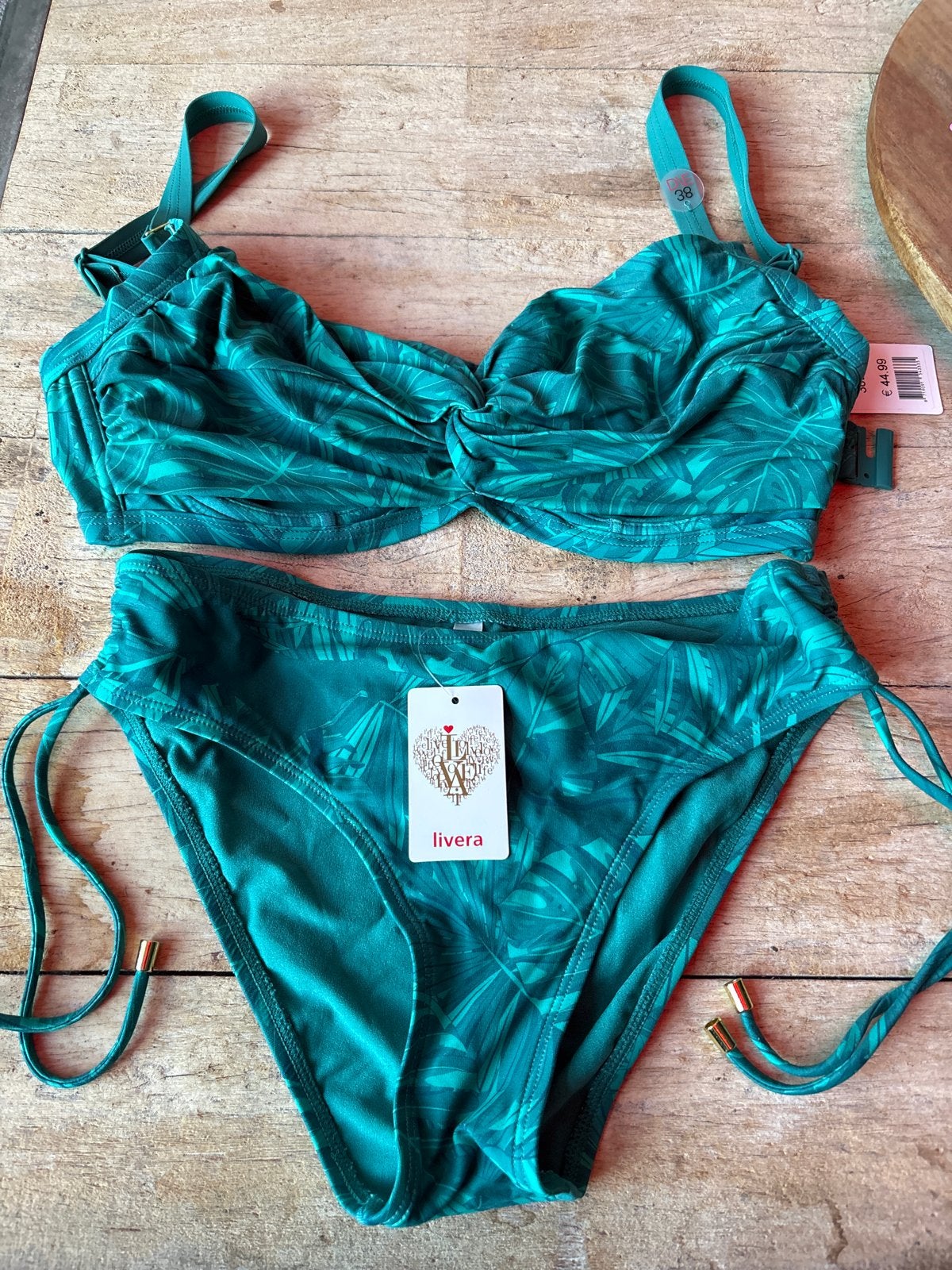 Nieuw Livera Bikini met bijpassende pareo, Ophalen, Nieuw, Groen, Bikini