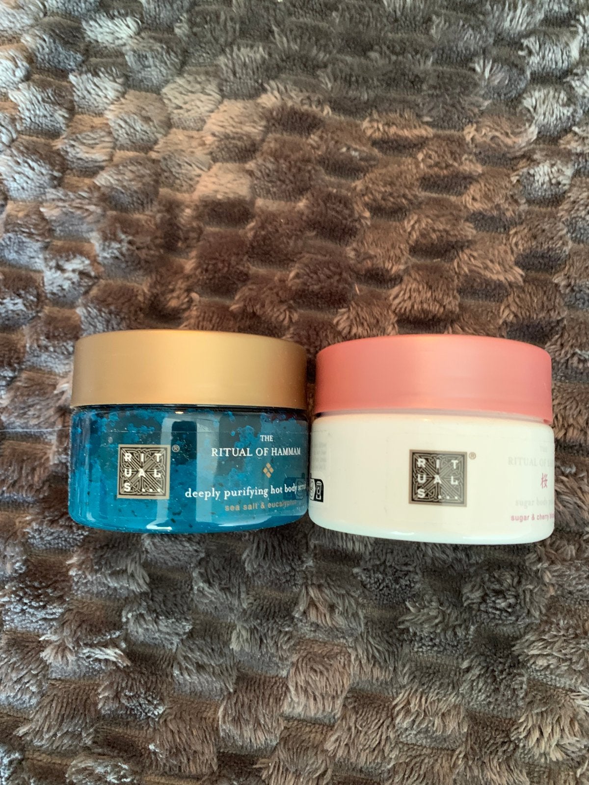 Rituals scrub, Sieraden, Tassen en Uiterlijk, Uiterlijk | Lichaamsverzorging, Ophalen, Zo goed als nieuw, Bad & Douche