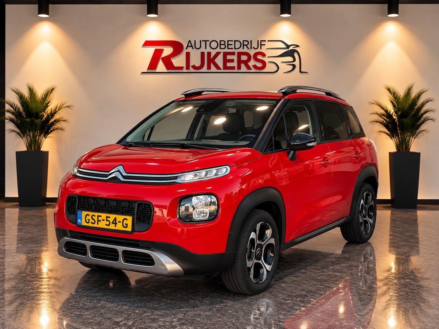 Citroen C3 AIRCROSS 1.2 PureTech S&S Shine handgeschakeld Tr, Auto's, Dealer onderhouden, Gebruikt, 1199 cc, 620 kg