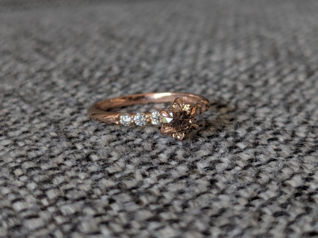 Natural Fancy Deep Brown Diamond Ring 0.73 ct Total, Sieraden, Tassen en Uiterlijk, Bruin, Nieuw, Ophalen of Verzenden, Kleiner dan 17