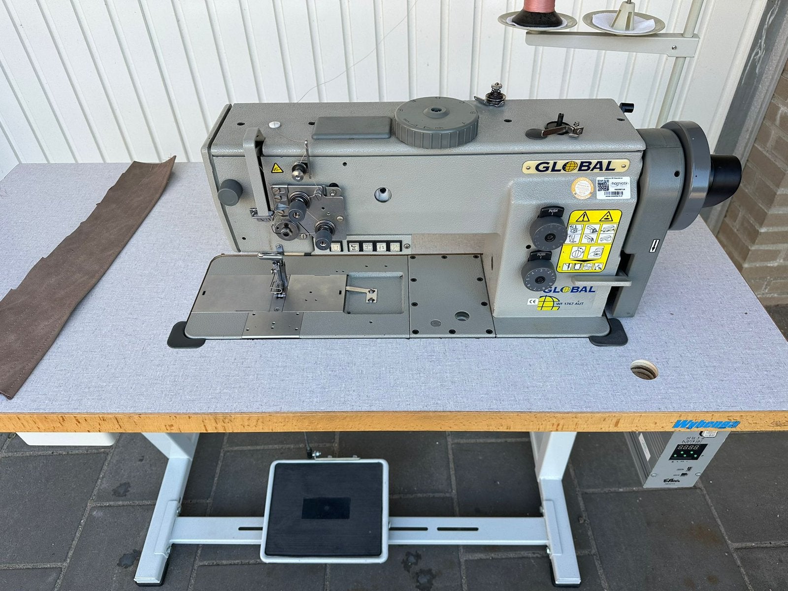 Industrie leernaaimachine global 3 voudigtransport automaat, Ophalen of Verzenden, Gebruikt, Naaimachine, Overige merken