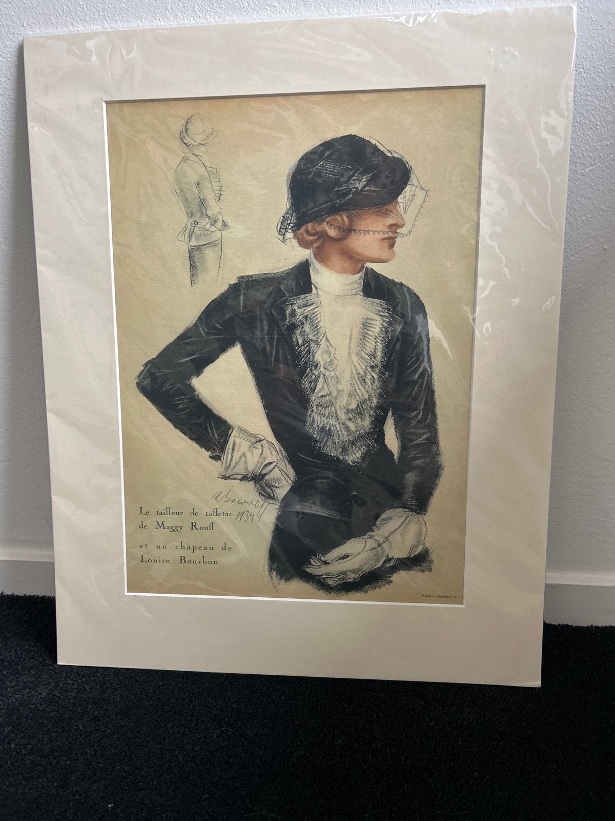 Vintage Modeprent 1934 - Maggy Rouff & Louise Bourbon, Antiek en Kunst, Ophalen, Print, Prent, Gesigneerd
