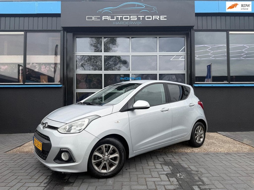 Hyundai I10 1.2 i-Drive World cup Edtion Airco Cruise led 4, Auto's, Hyundai, Voorwielaandrijving, Euro 5, Stof, Gebruikt
