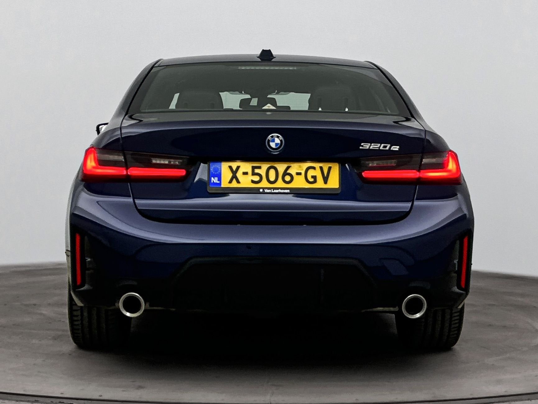 BMW 3 Serie 320e M Sport Automaat / Sportstoelen / Comfort A, Auto's, Achterwielaandrijving, Gebruikt, 4 cilinders, Met garantie (alle)