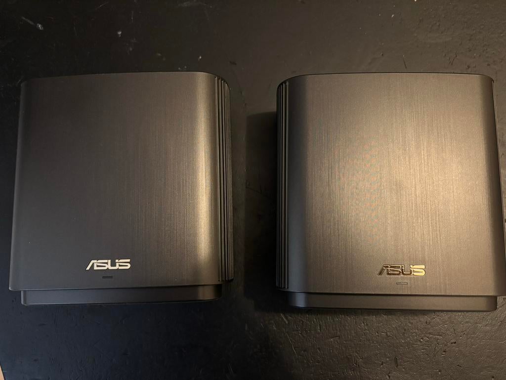 Asus XT8 Tri band Mesh Wifi 6 Router (Set 2 stuks), Ophalen of Verzenden, Zo goed als nieuw, Router