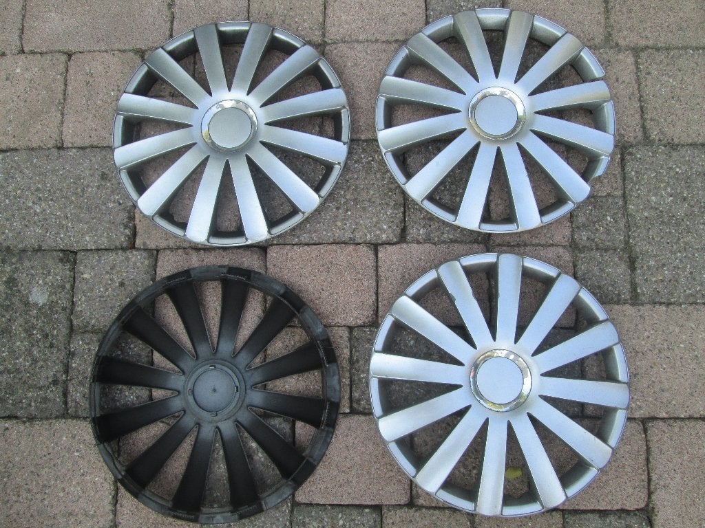 4- Wieldoppen, Auto diversen, Wieldoppen, Ophalen of Verzenden, Gebruikt
