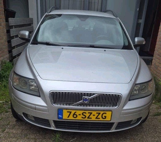 Volvo V50 2.5 T5 AWD Geartronic 2006 Grijs, Auto's, Volvo, Automaat, 700 kg, 2521 cc, Stationwagon