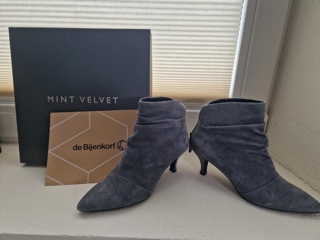 Mint Velvet suède enkellaarsjes grijs, maat 39, Ophalen of Verzenden