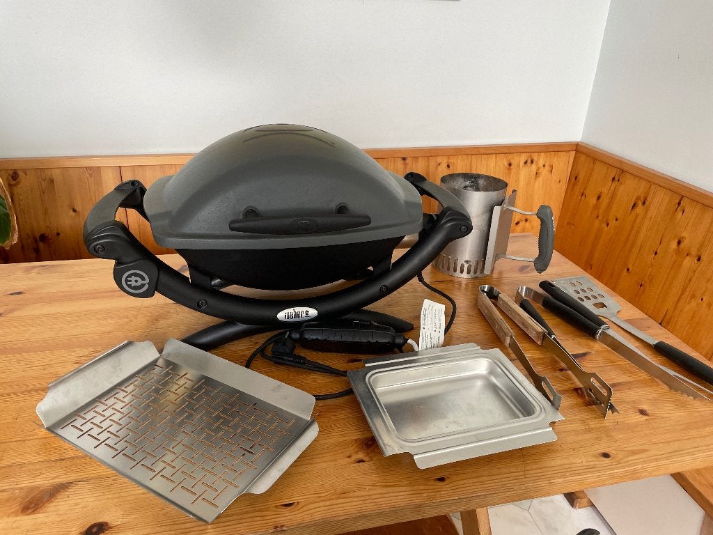 Tafel BBQ -  Weber + Accessoires, Ophalen, Gebruikt, WEBER BBQ, Met accessoires