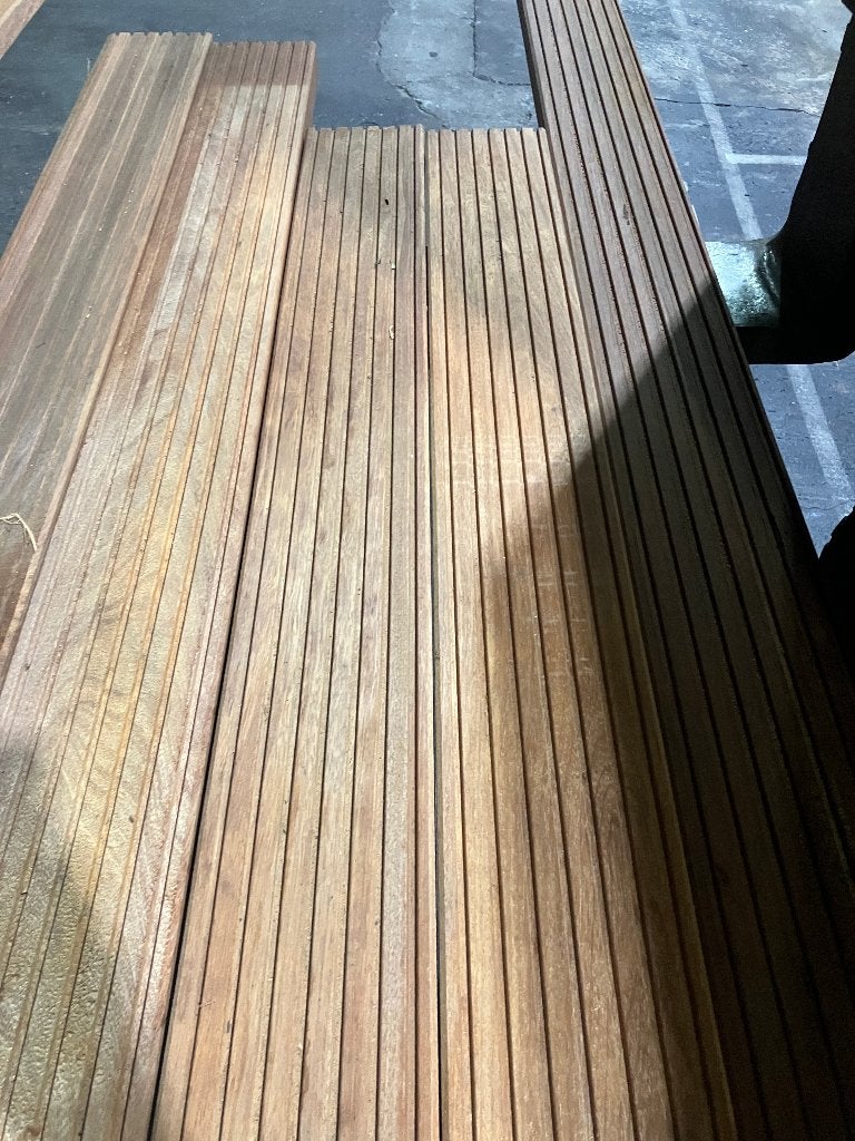 planken-vlonderplanken-Hardhout-Sucupira Amarela-40x140mm, Ophalen, Nieuw, Hout
