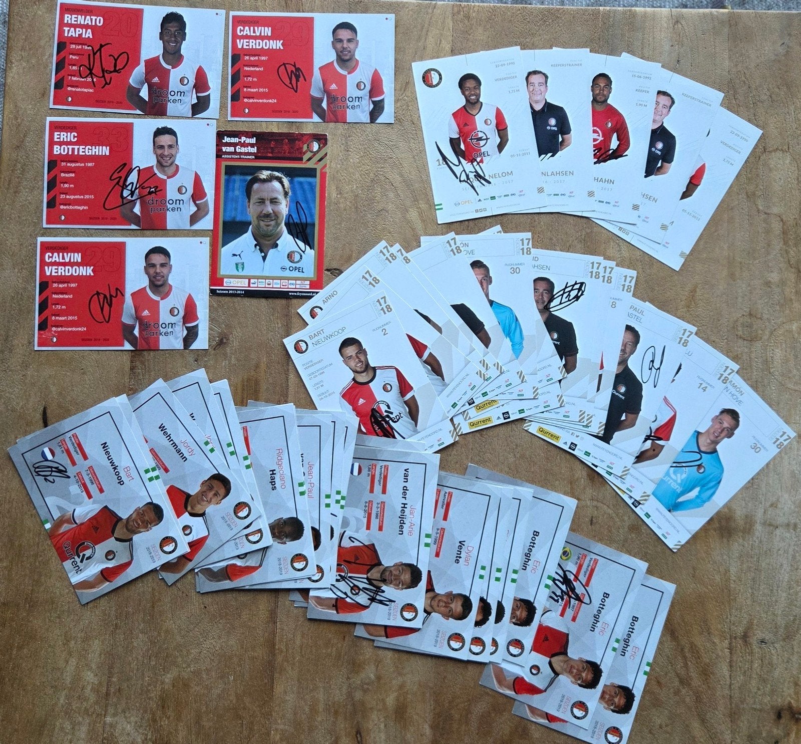 50x spelerskaarten Feyenoord originele handtekeningen, Verzamelen, Sportartikelen en Voetbal, Ophalen of Verzenden, Zo goed als nieuw