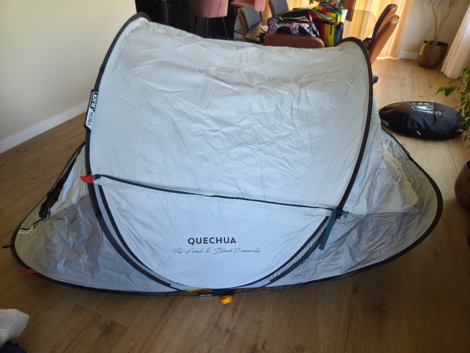 Quechua 2 Seconds Fresh & Black tent - 2 personen, Caravans en Kamperen, Tenten, tot en met 2, Nieuw, Ophalen of Verzenden
