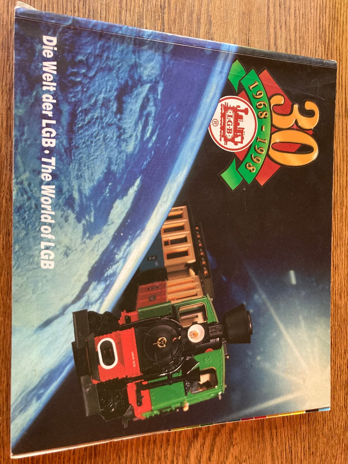 Catalogus lgb 30 jaar, Boeken, Ophalen of Verzenden, Gelezen
