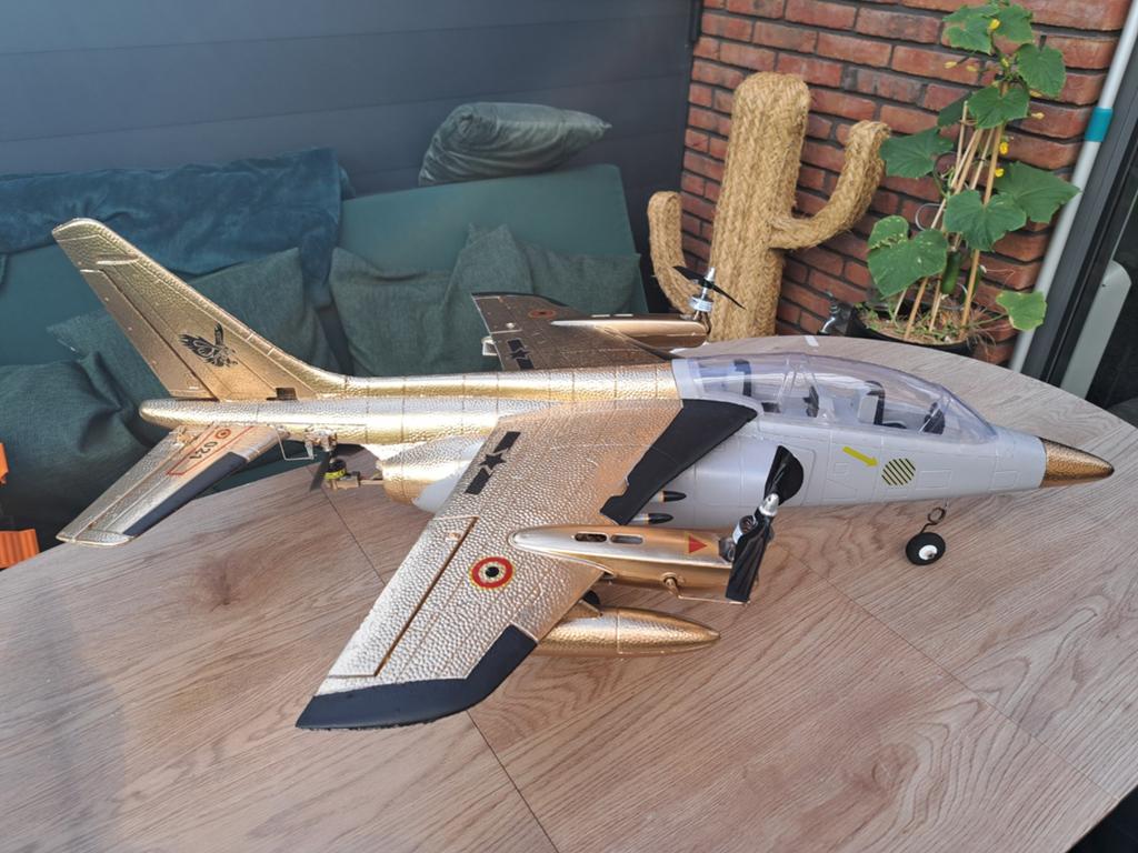 E-Flite Convergence in Alphajet body VTOL, Hobby en Vrije tijd, Modelbouw | Radiografisch | Vliegtuigen, Ophalen, Zo goed als nieuw