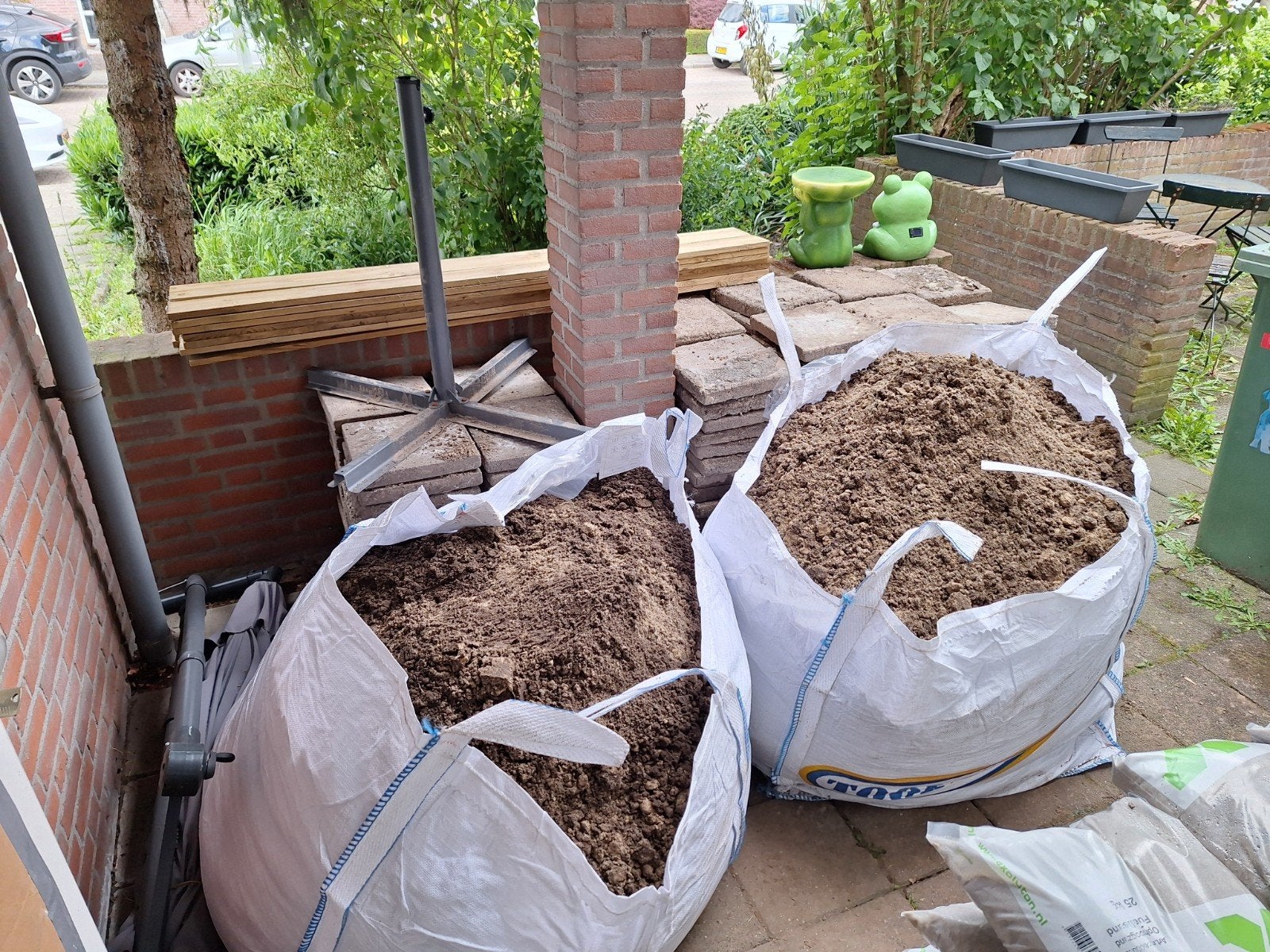 3m3 zwarte grond, Tuin en Terras, Zand, Ophalen, Gebruikt, Ophoogzand