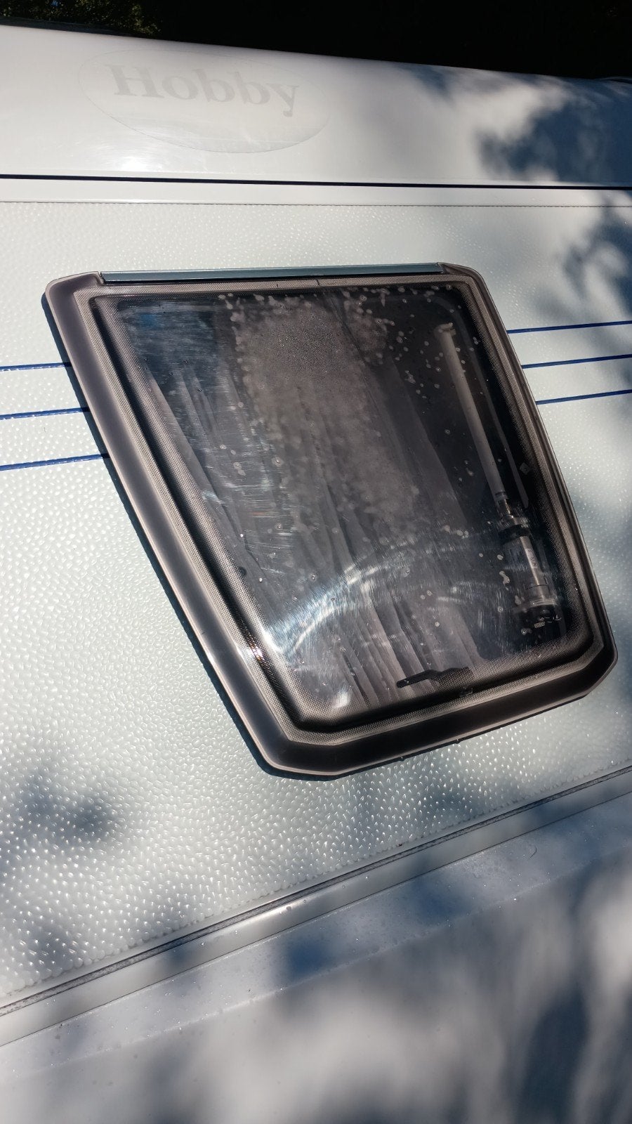 Gezocht: voorraam voor Hobby caravan uit 2007, Ophalen of Verzenden, Gebruikt