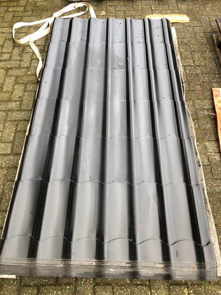Dakpanplaten, Doe-het-zelf en Verbouw, Dakpannen en Dakbedekking, Zwart, Zo goed als nieuw, 15 m² of meer, Ophalen
