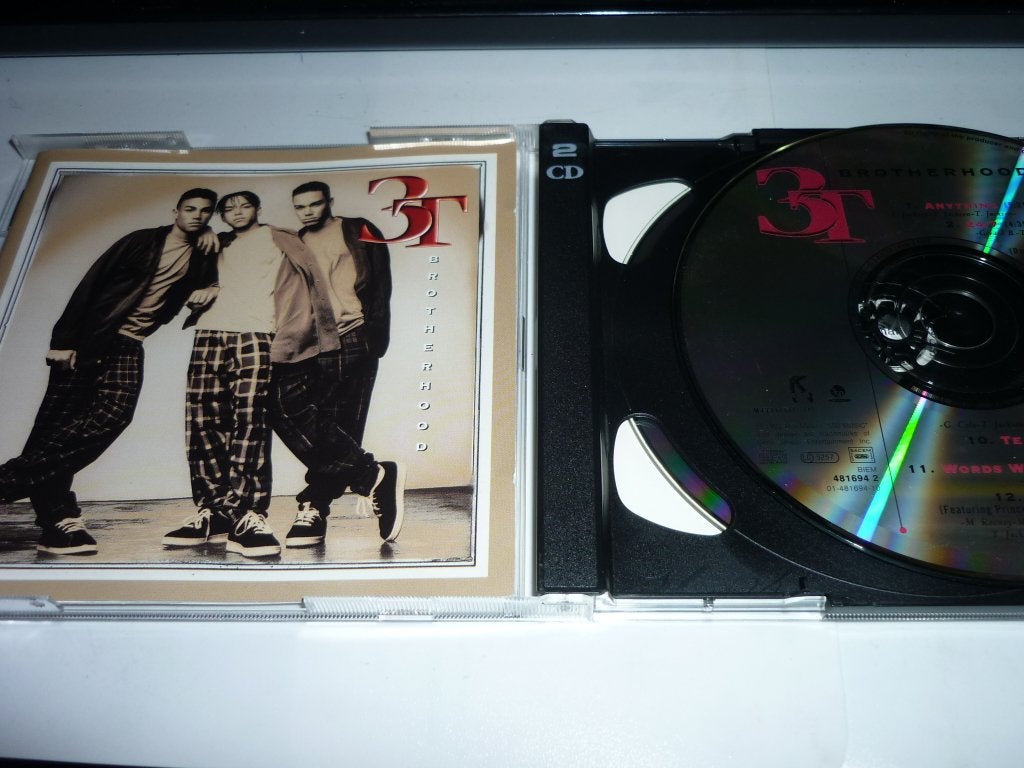 3 T de dubbel cd brotherhood, Verzenden