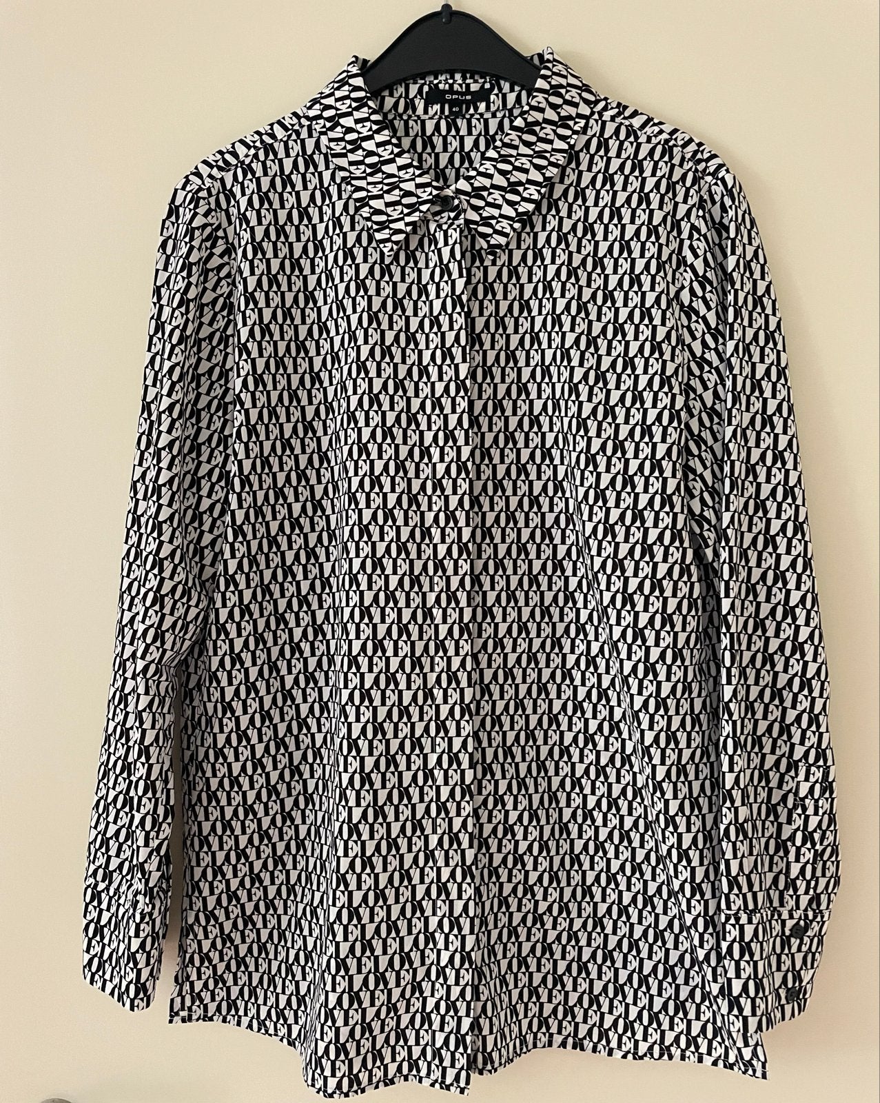 OPUS Blouse met 'LOVE' print - Maat 40, Ophalen of Verzenden, Gedragen, Maat 38/40 (M), Zwart