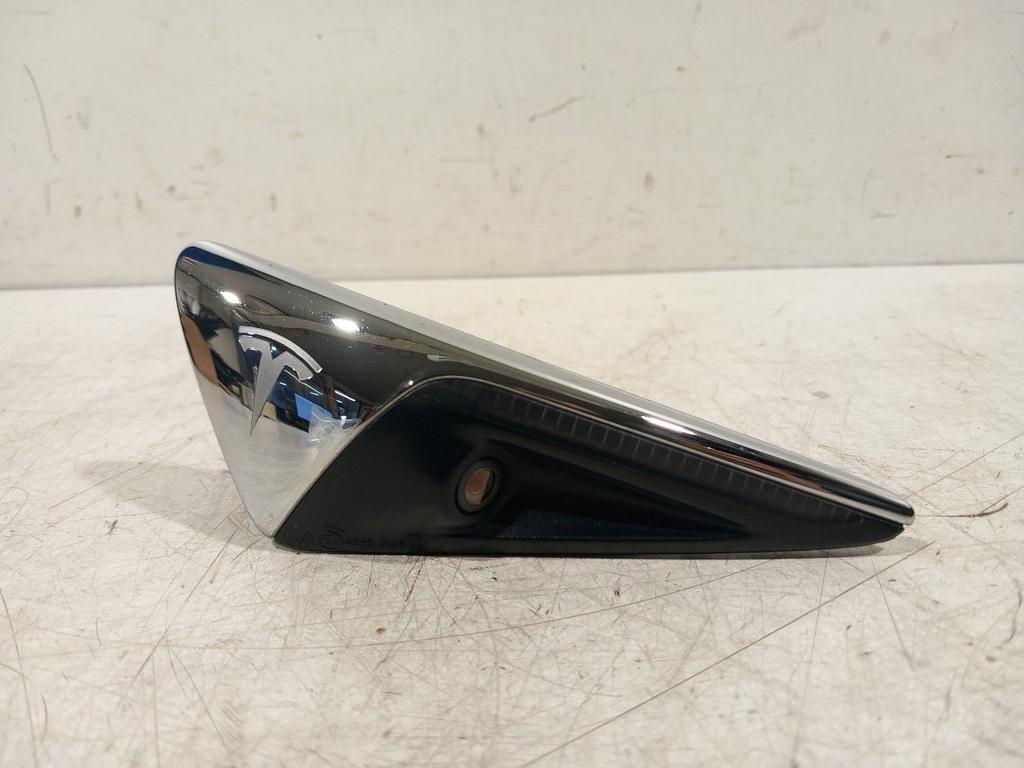 Camera voor Tesla Model 3, Onderdelen@venauto.nl, Van der Ven Autorecycling B.V., Gebruikt, Ettenseweg 76, 4706 PB Roosendaal, The Netherlands
