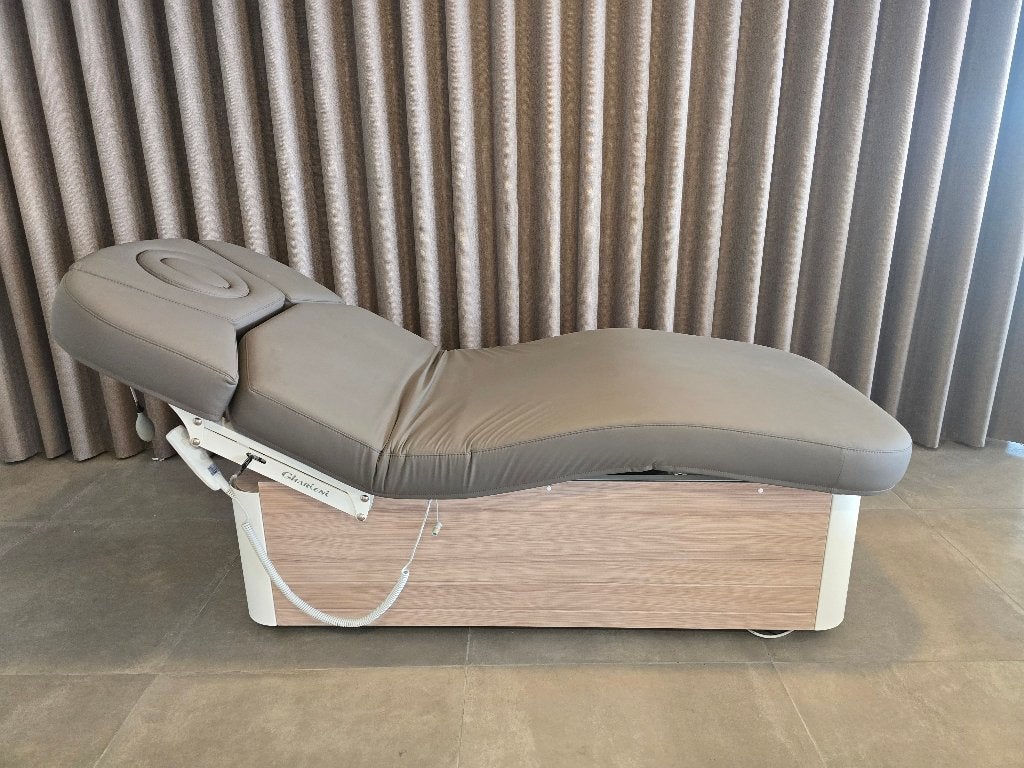 Gharieni behandeltafel MLW Neo, Ophalen of Verzenden, Zo goed als nieuw, Massagetafel