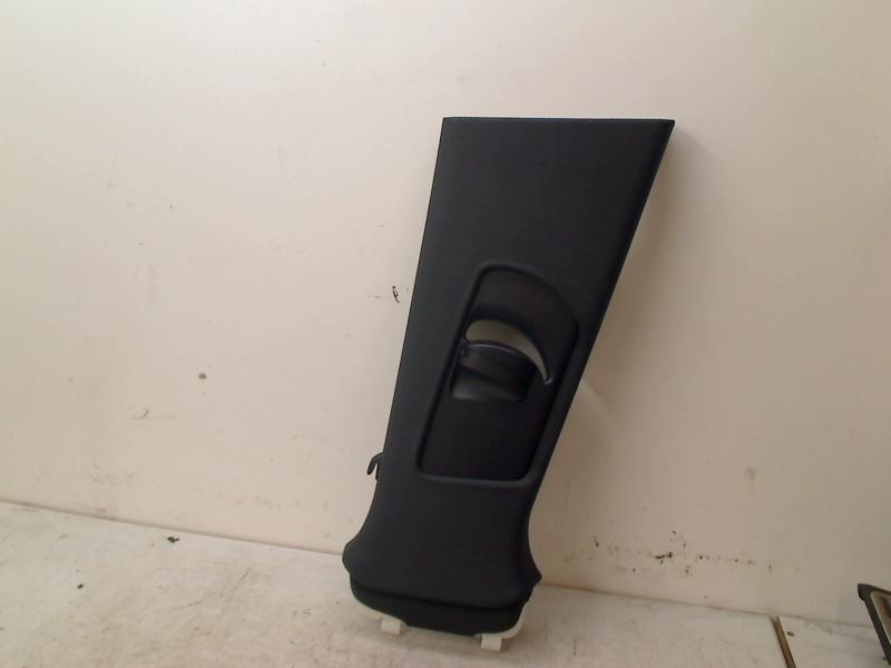 B Stijl Bekleding Rechts S-line Audi Q5 (8RB) 8R0867244F, Auto-onderdelen, Interieur en Bekleding, Gebruikt, Auto-Union-Straße  1, Ingolstadt 85057, , Duitsland